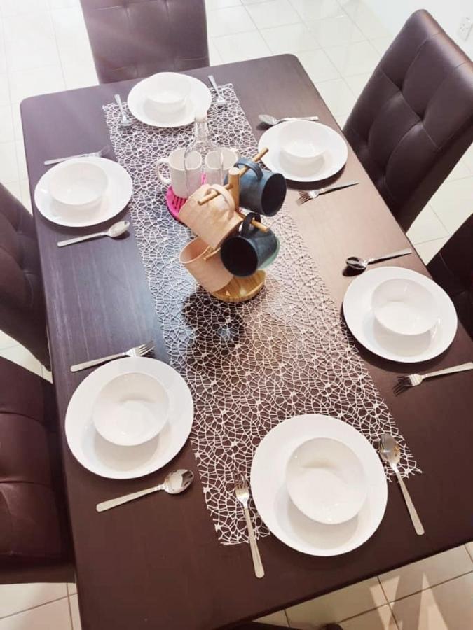 Kepong Homestay Selayang Batu Caves By Warm Home Kuala Lumpur Buitenkant foto